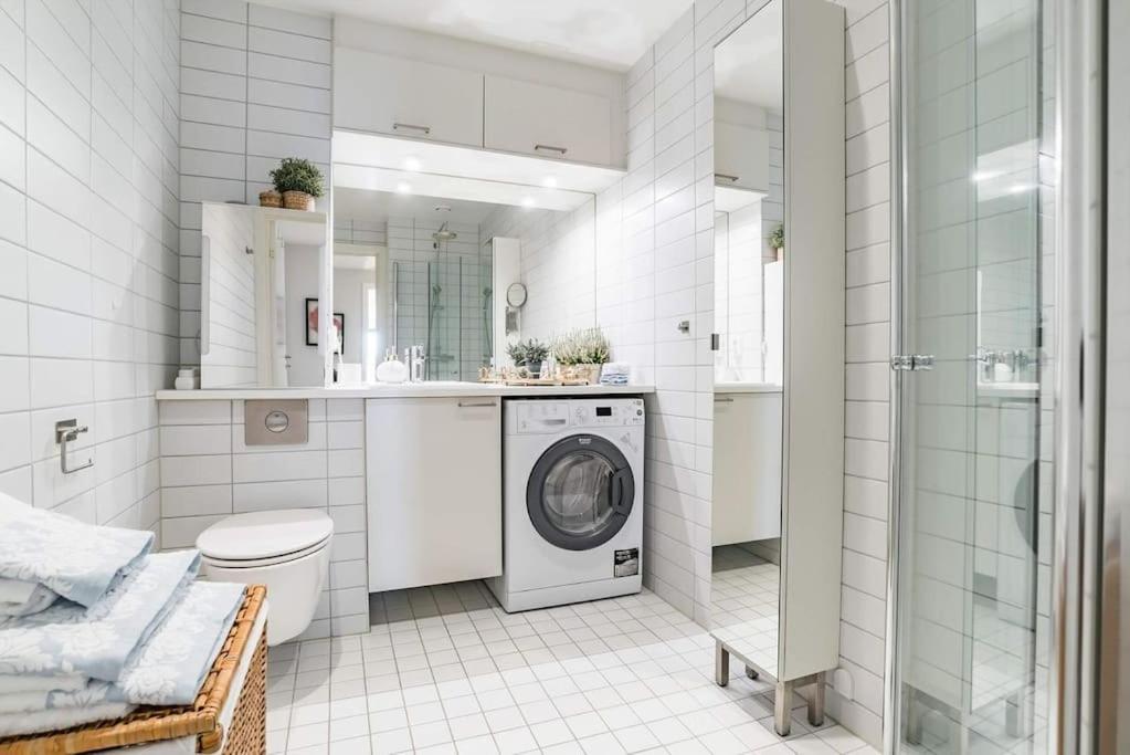 Spacious Modern 2Br Apartment At Central Oslo Barcode Exterior photo